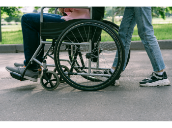 Immagine categoria Adulti, anziani e persone con disabilità